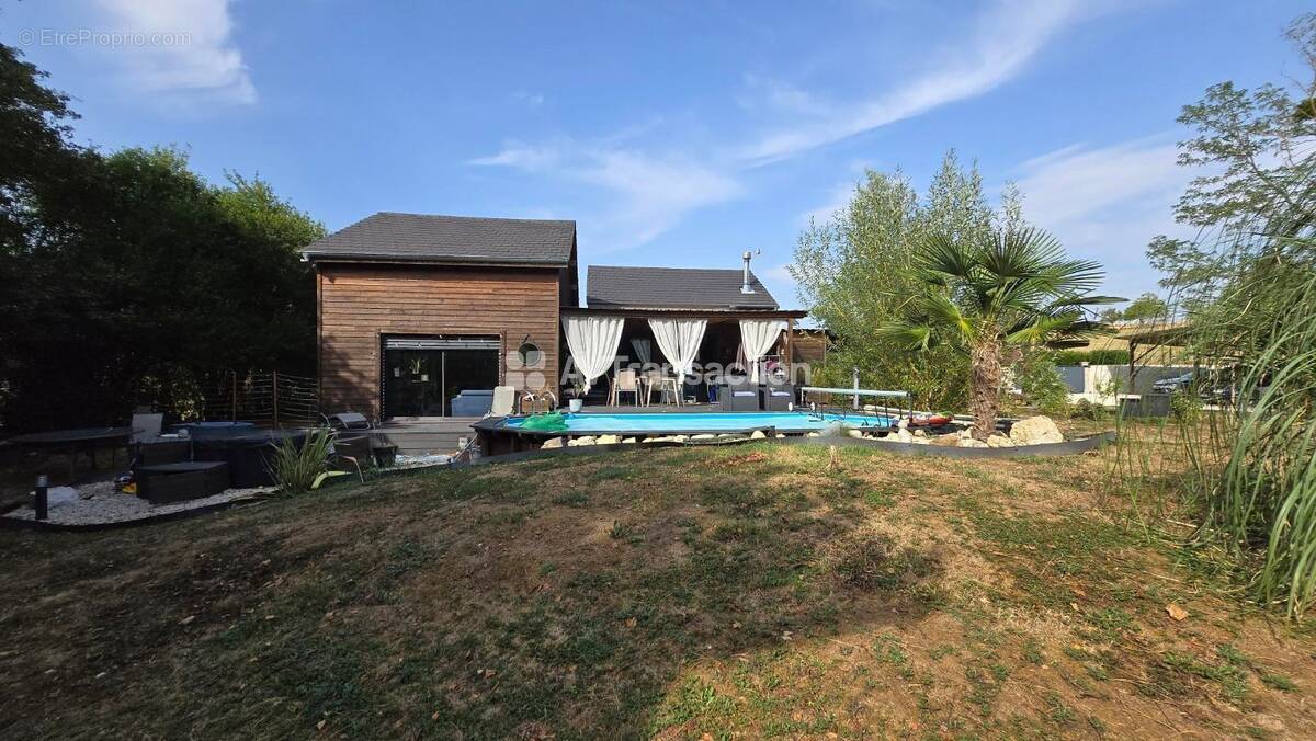Maison à SAUVIGNEY-LES-GRAY