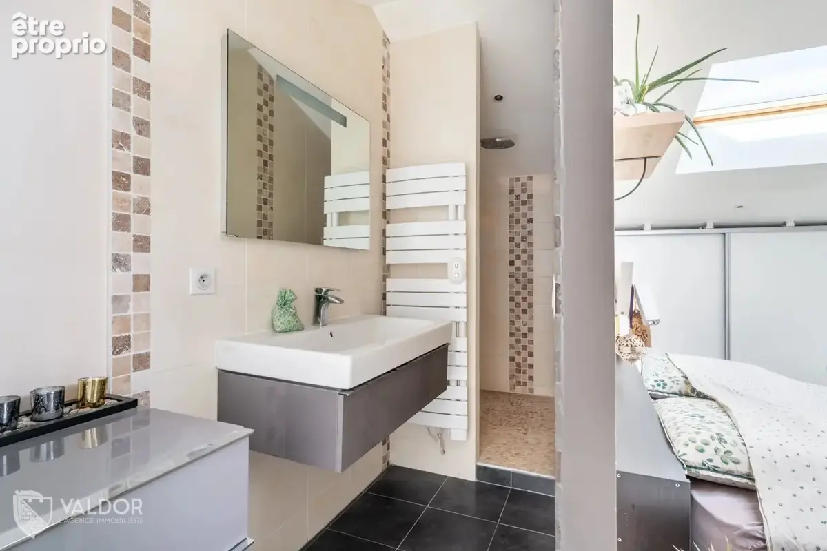 T3 en duplex - deux stationnements privatifs - Hypercentre - photo 6