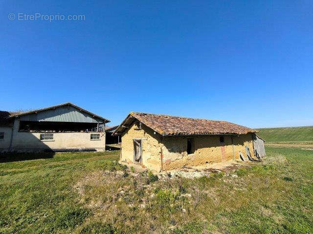 Maison à ESCORNEBOEUF