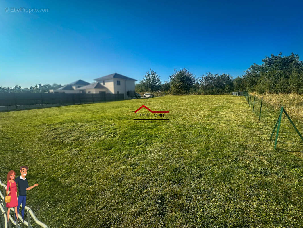 Terrain à ABBEVILLERS