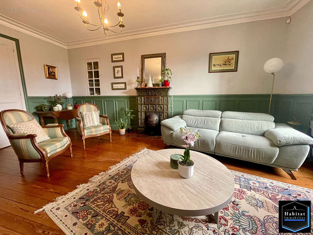 Maison à NANTEUIL-LE-HAUDOUIN