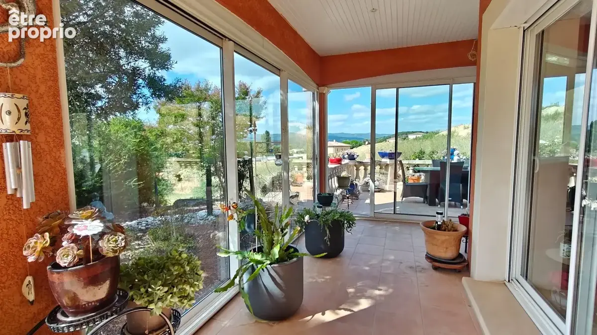 Limoux - Villa en position dominante - Terrain de 3700m2- Piscine et cuisine d'été - photo 11