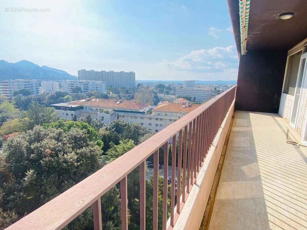 Appartement à MARSEILLE-9E