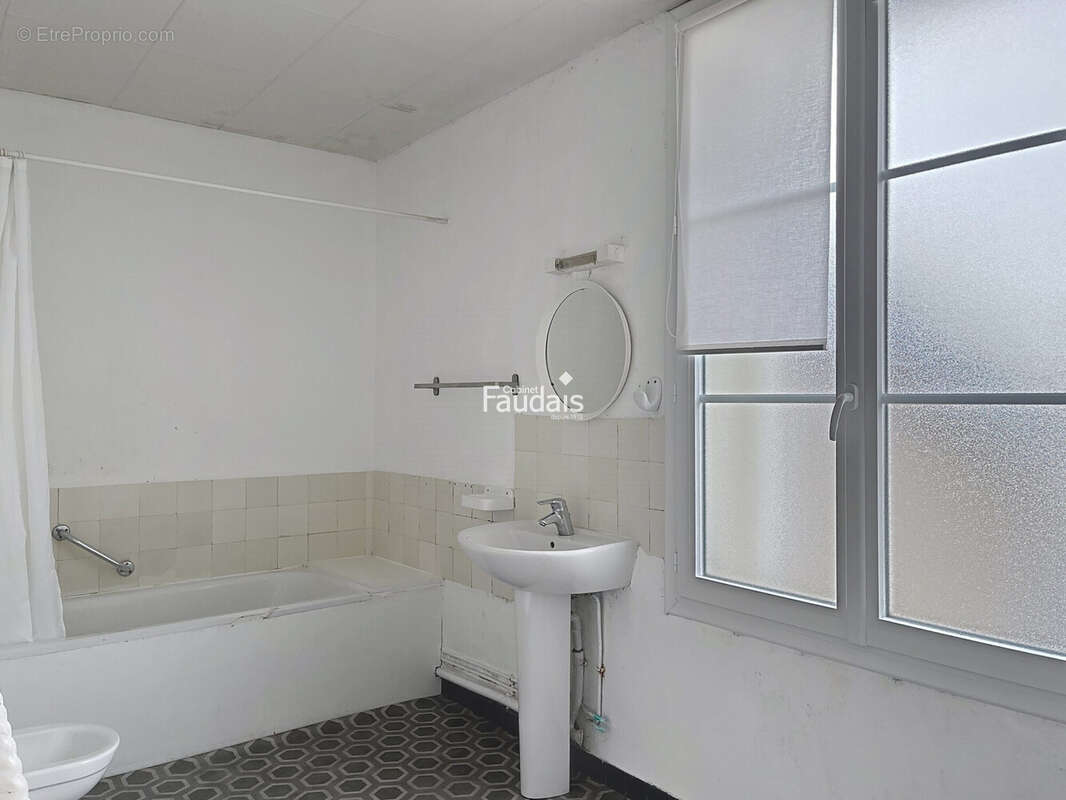 Appartement 114 m² à Coutances  - photo 9