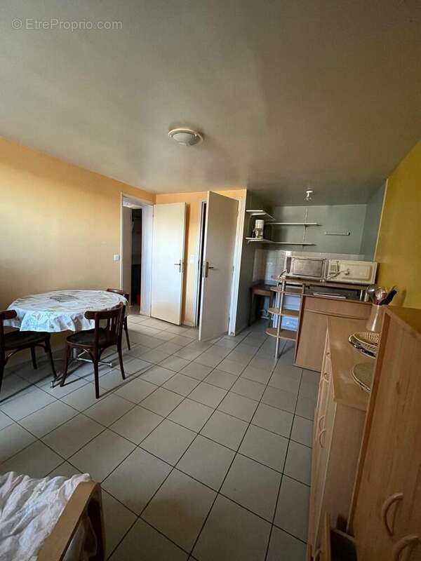 Appartement à NONANT-LE-PIN