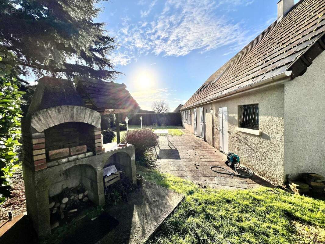 Photo 3 - Maison à VILLERS-COTTERETS