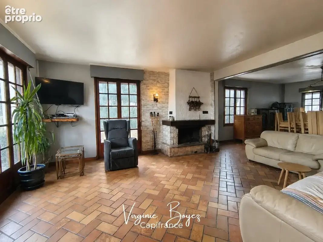 Exclusivité - Maison de 190 m² – 4 chambres – Terrain clos de 7 500 m² – Beau potentiel - Proche commodités - photo 6