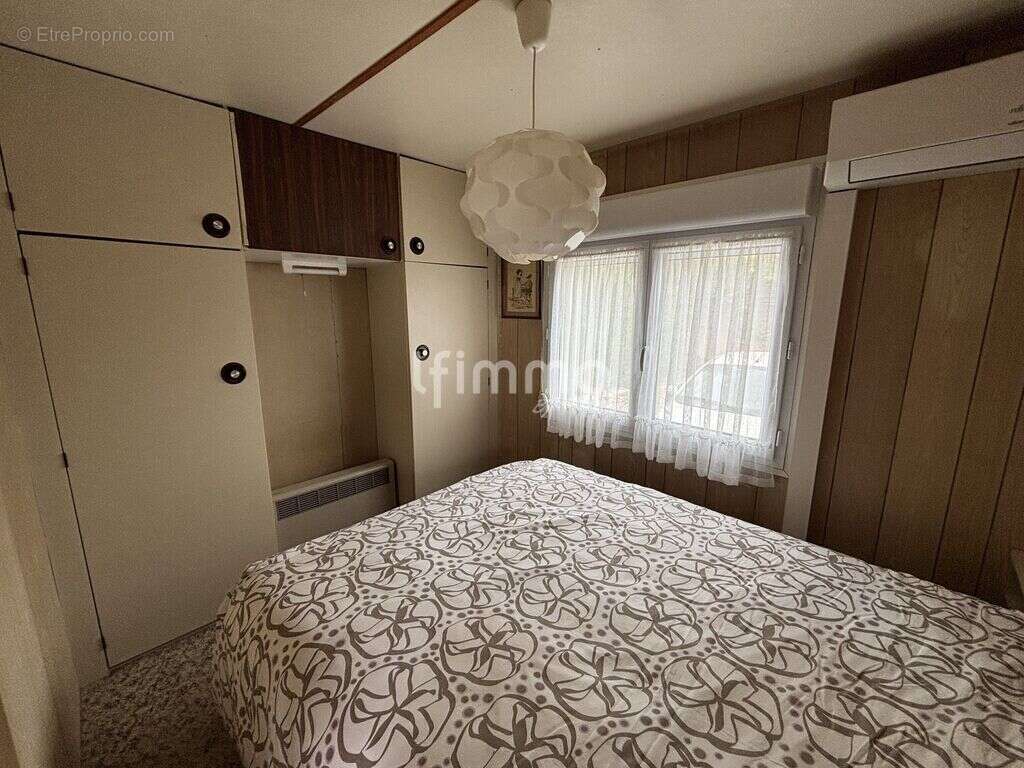 Maison à LE MUY