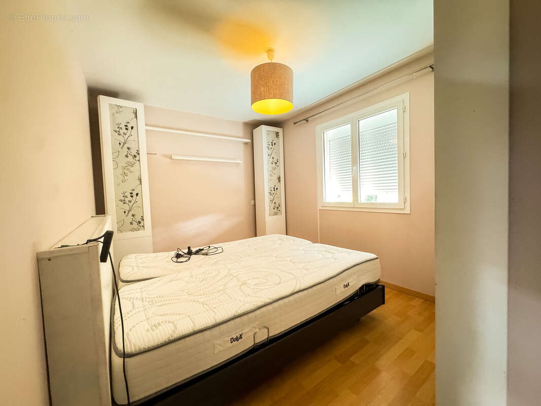 Maison à SAINT-JULIEN-EN-BORN