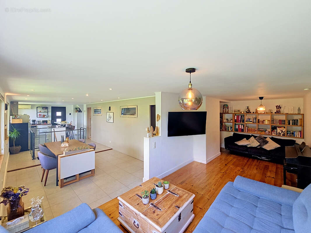 Appartement à VENCE