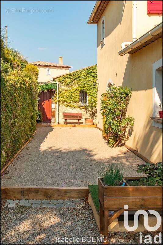 Maison 170 m² à Tanneron  - photo 3