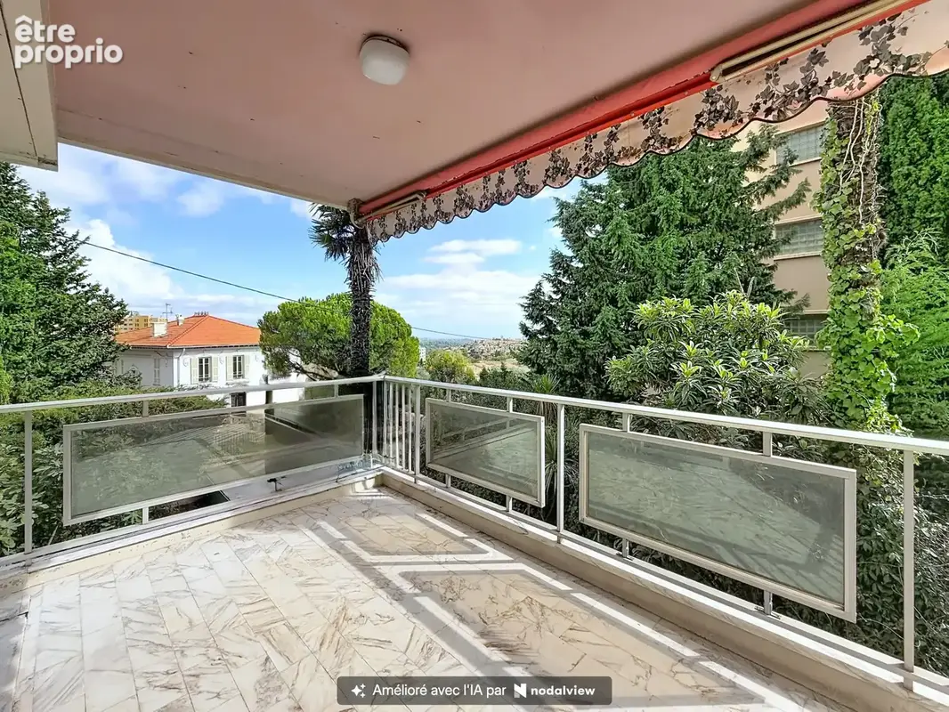 Vence   à 5 minutes à pied du centre-ville, spacieux 3 pièces avec vue mer, terrasses et garage fermé - photo 5