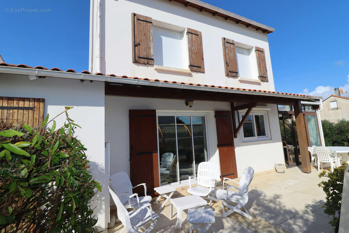 Maison à SAINT-GEORGES-DE-DIDONNE