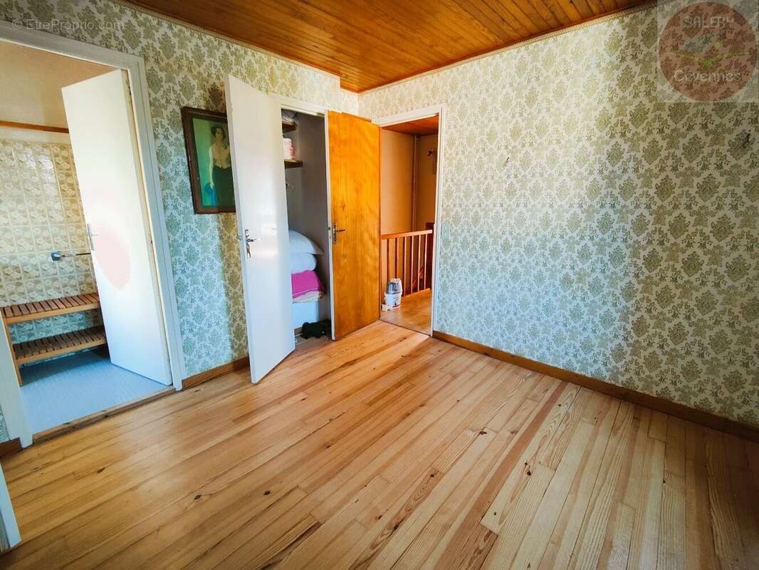 Maison à LE PONT-DE-MONTVERT