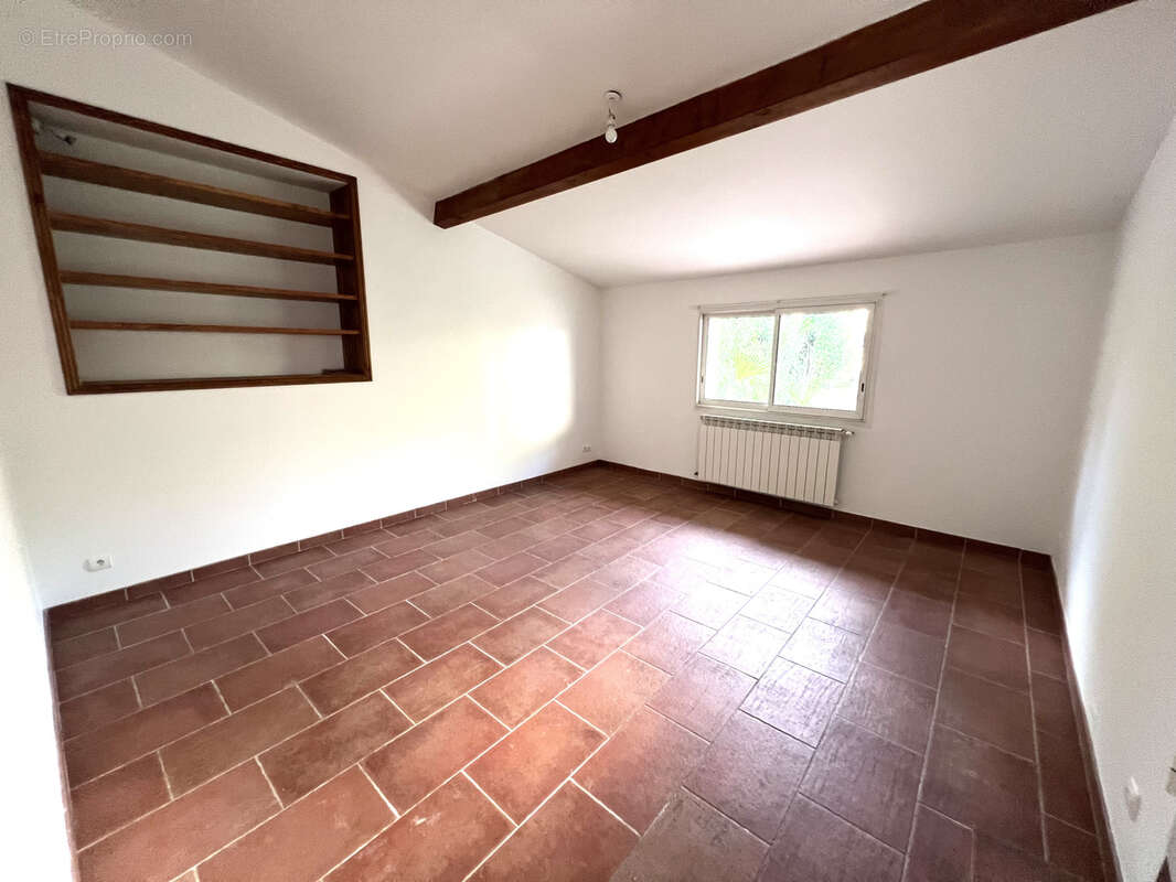 Maison à LACROIX-FALGARDE