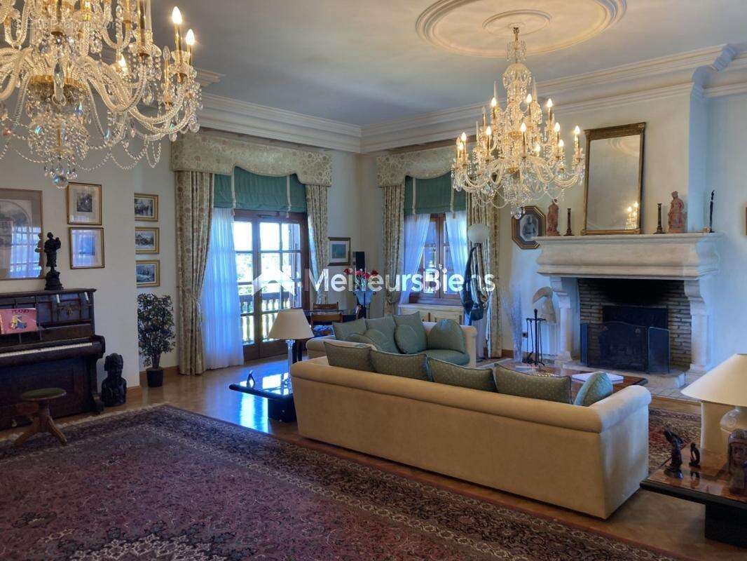 Maison à SAINT-PAUL-EN-CHABLAIS