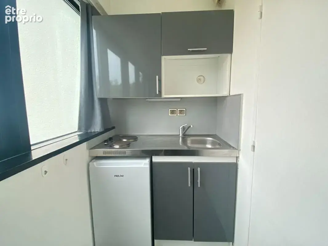 Studio très lumineux et fonctionnel quartier St Genès, Victoire, Nansouty - photo 2