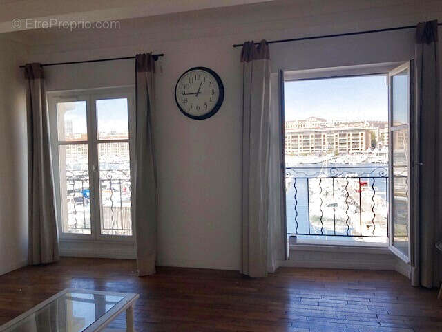Appartement à MARSEILLE-7E