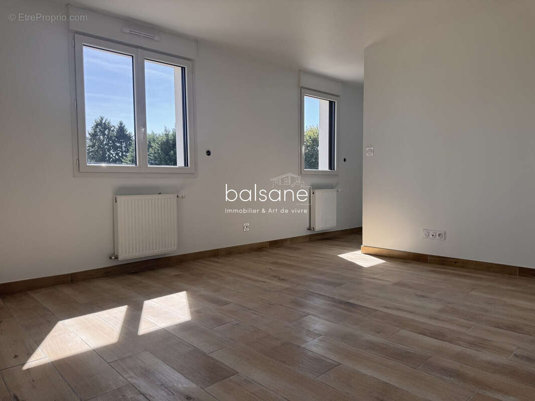 Maison 130 m² à Saint-Georges-Sur-Fontaine  - photo 5