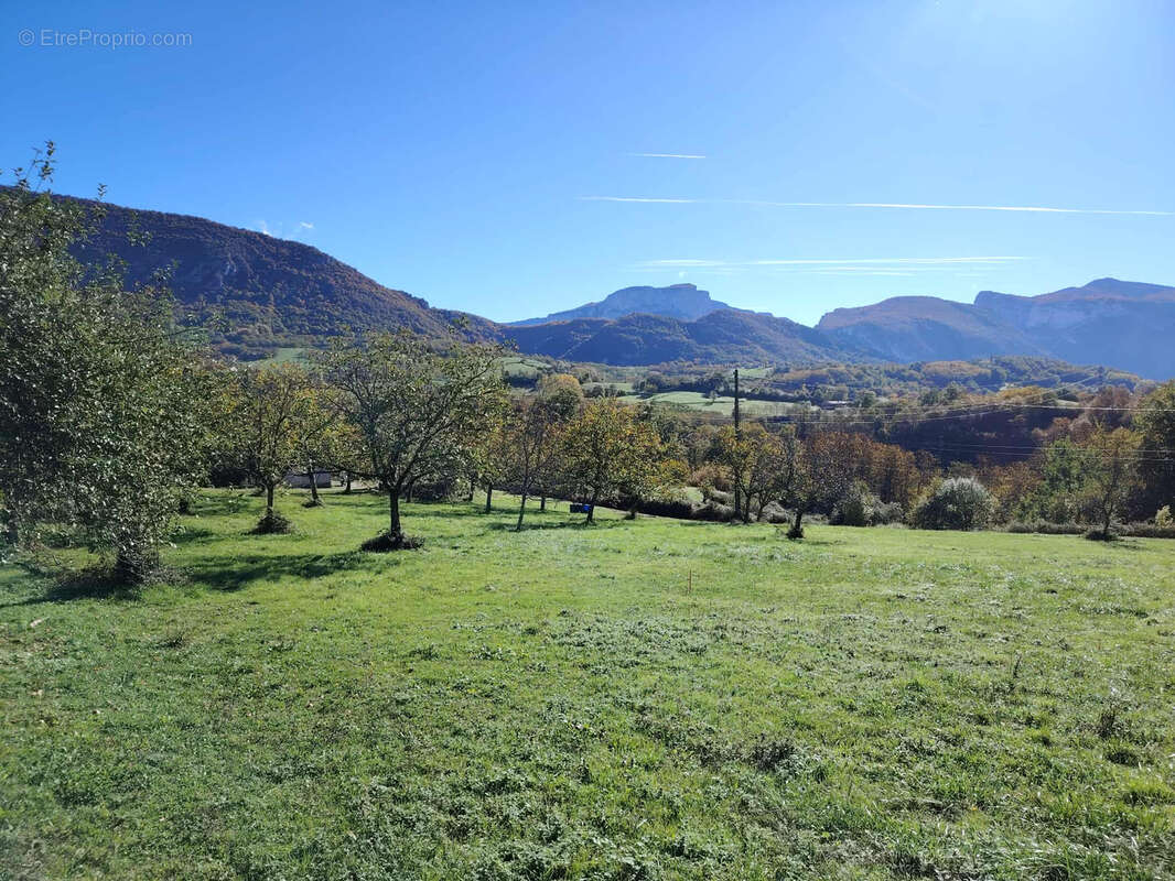 Terrain à SAINT-ANDRE-EN-ROYANS