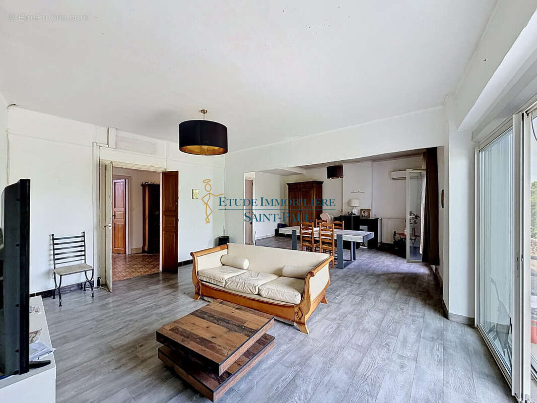 Maison 140 m² à Canet  - photo 2