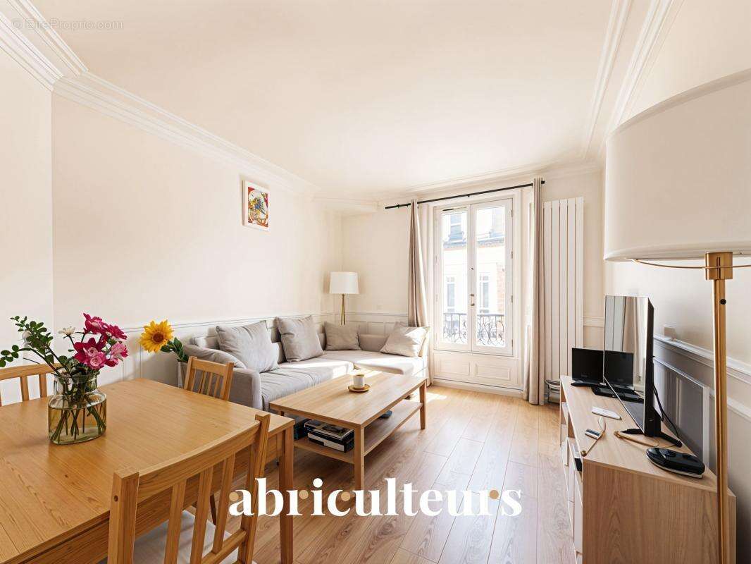 Bel appartement  lumineux de 50,7 m²  en vente à Courbevoie (92400) - photo 2