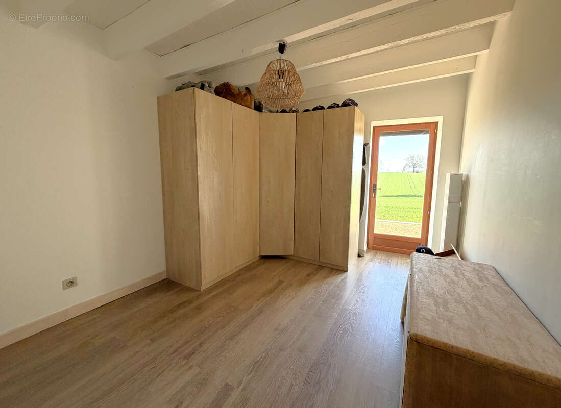 Maison à SAINT-JULIEN-SUR-VEYLE