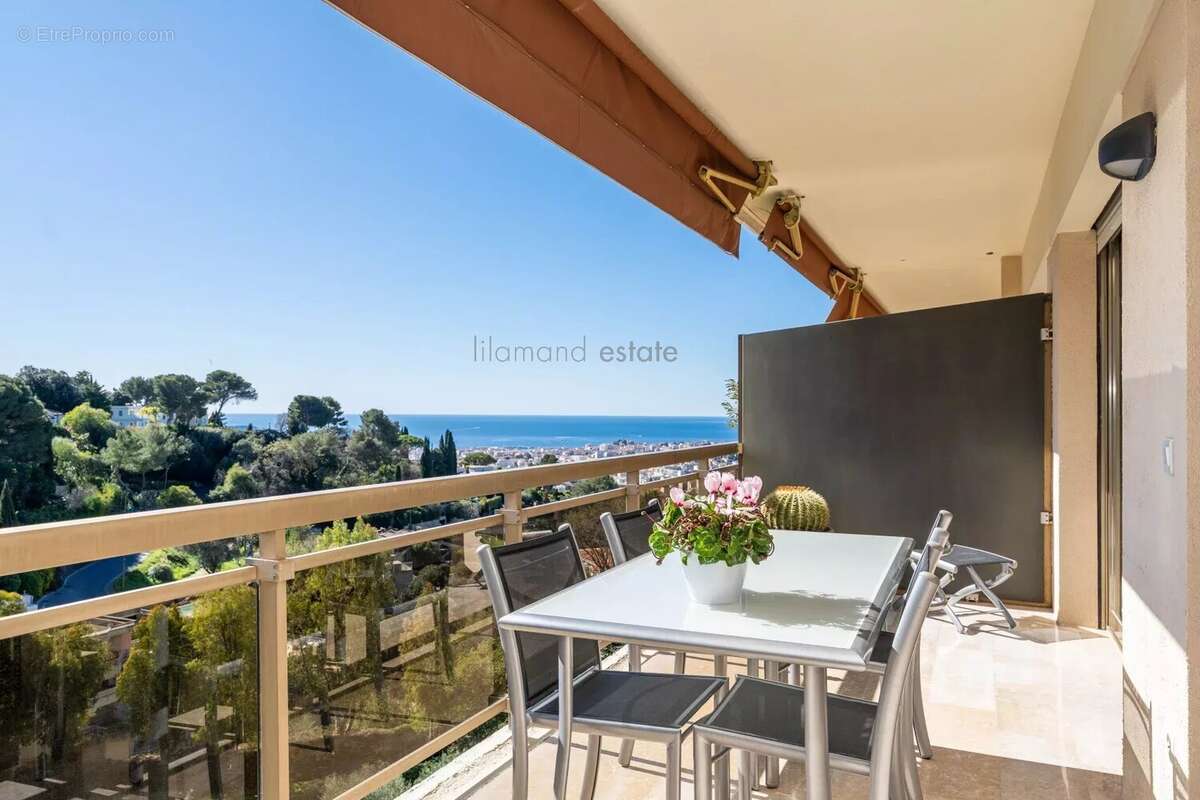 Appartement à LE CANNET