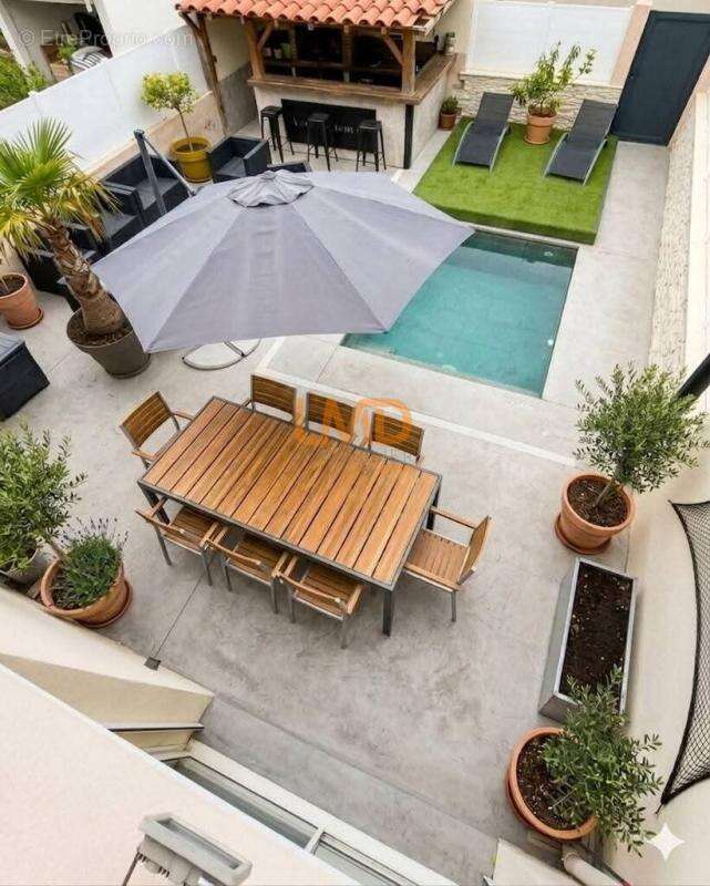 Villa avec pisicne dans quartier calme - photo 2