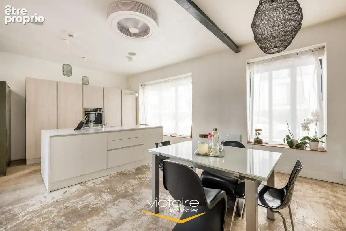 Maison T6 lumineuse et traversante - 4 ch + dépendance - Terrasse et jardin - photo 13