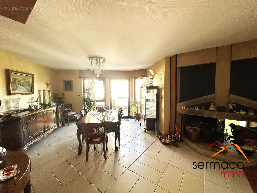 Salle à manger - Maison à SARREGUEMINES