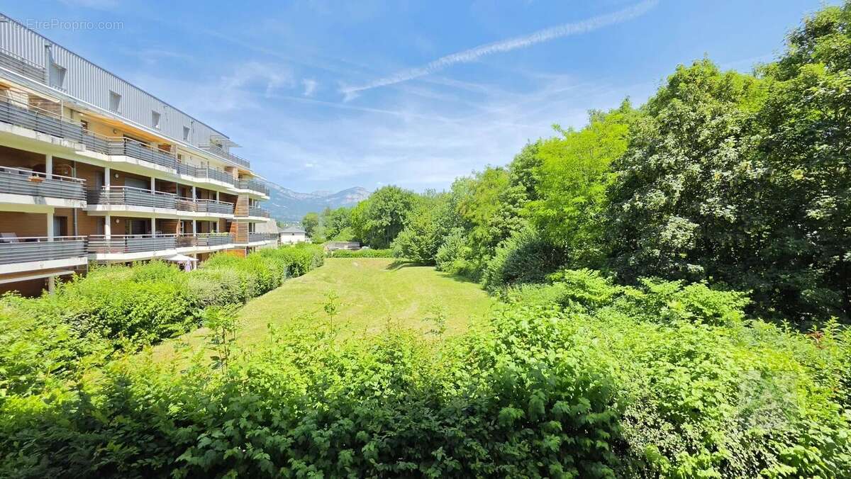 Appartement à COGNIN