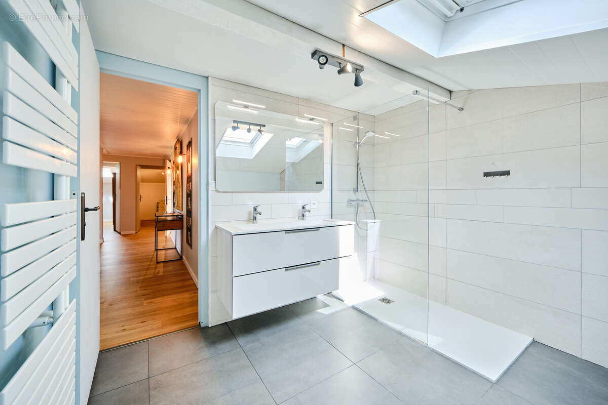 Appartement à ANNECY-LE-VIEUX