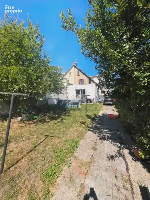 Creil – Maison familiale 103 m² avec piscine, jardin, garage et Dépendance - photo 10