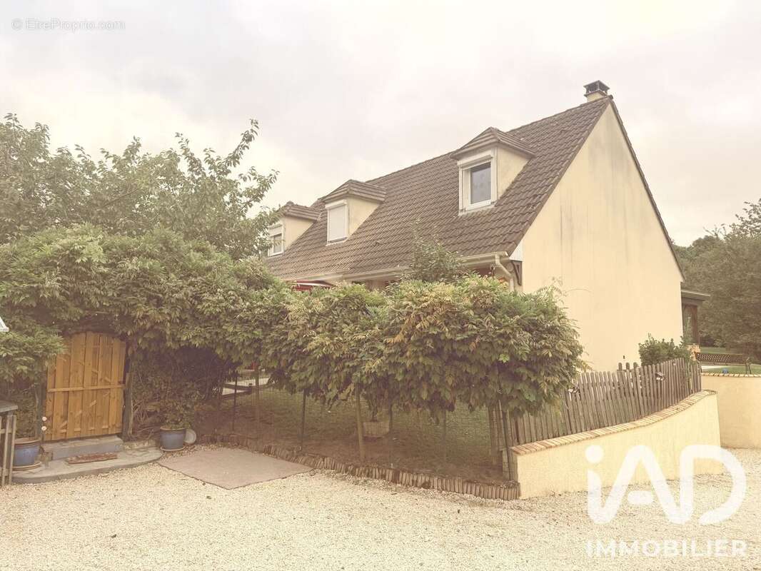 Photo 2 - Maison à SEUGY