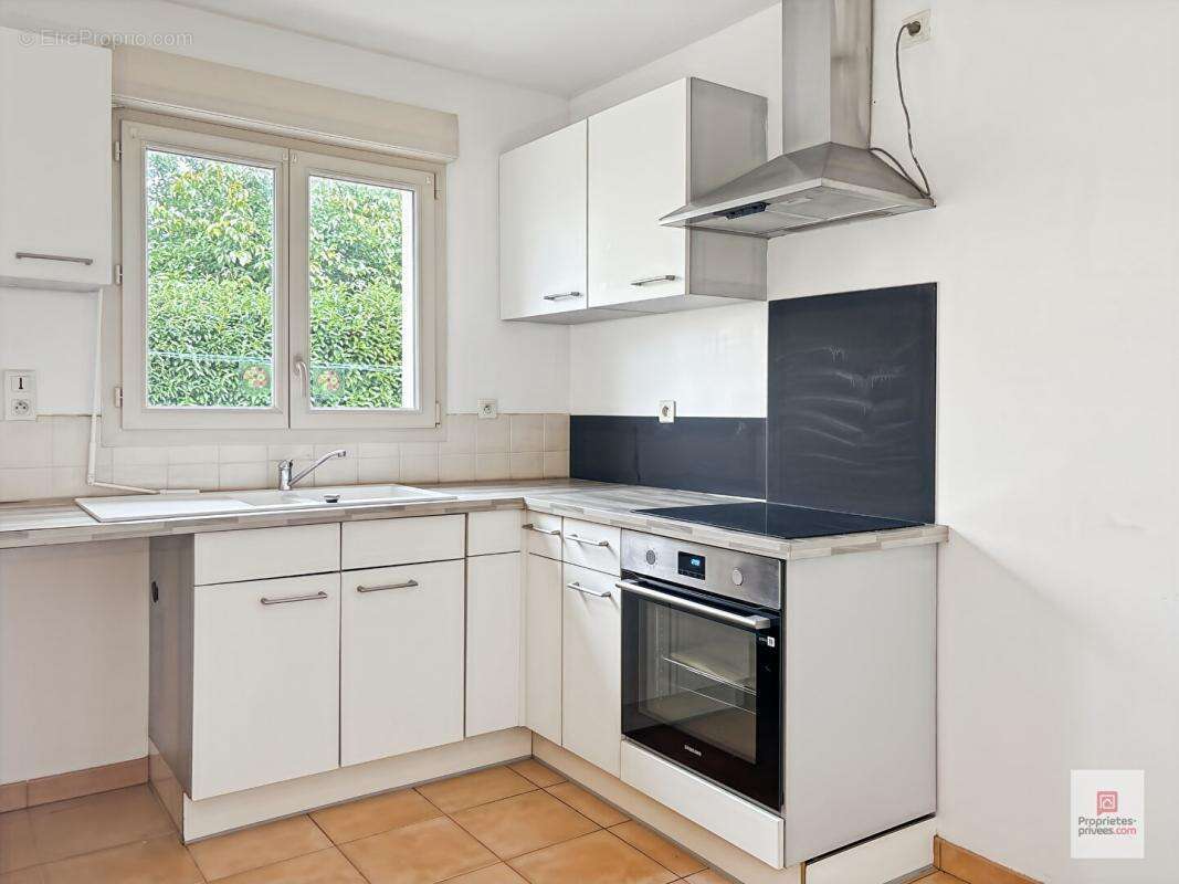 Maison à COURTILLERS