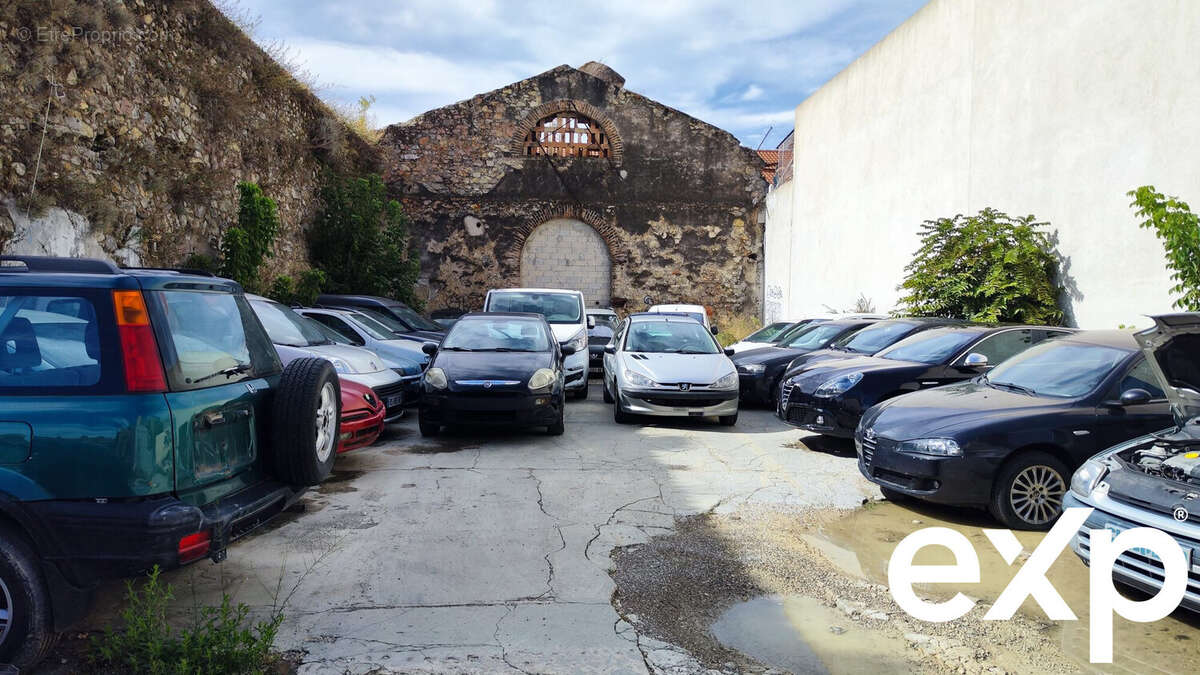 Autre à MARSEILLE-4E