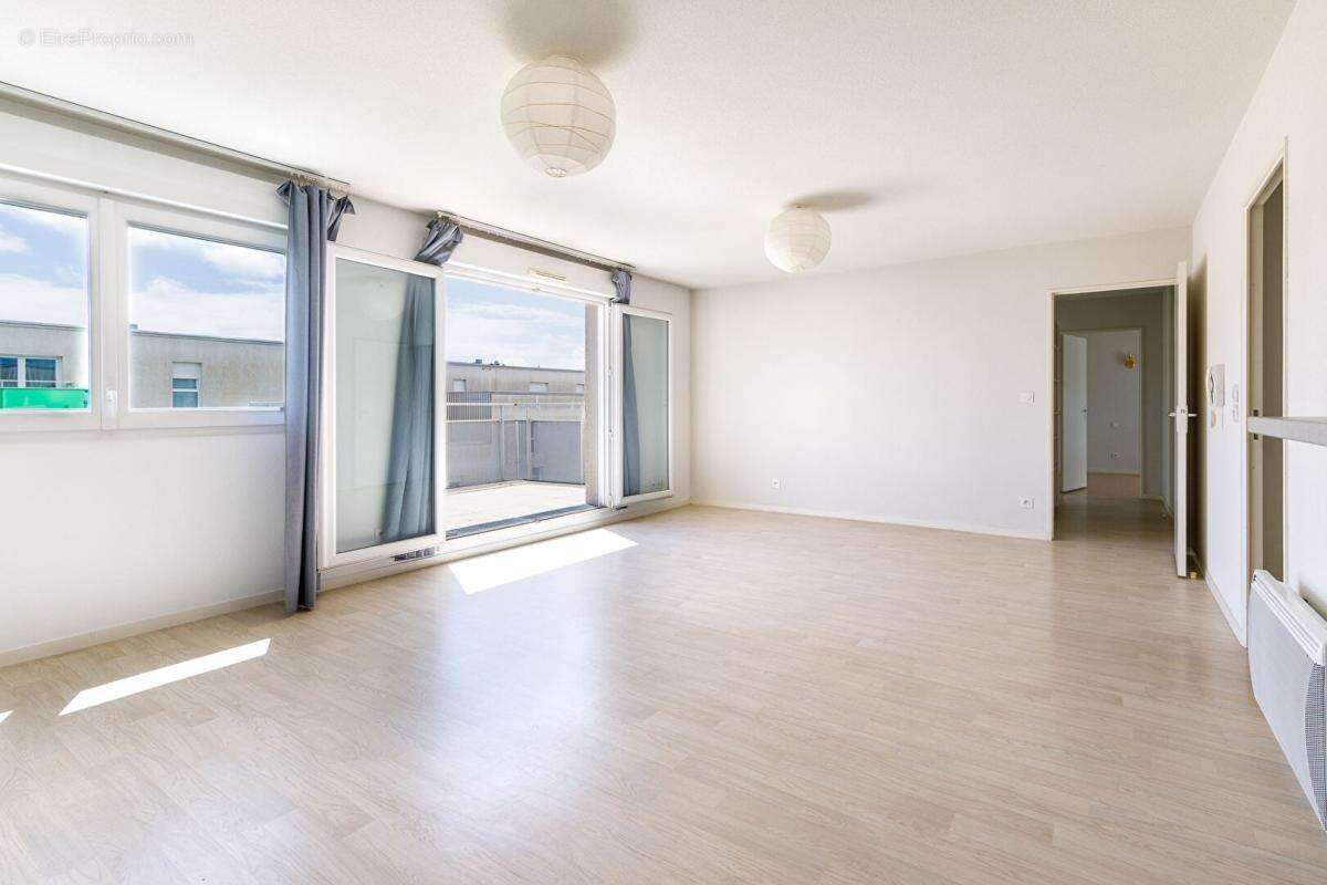 Appartement 81 m² à Saint-Nazaire  - photo 7