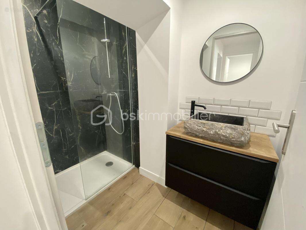 Appartement à GONFARON