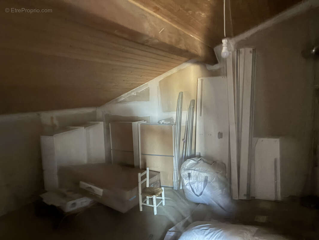 Maison à MOULIETS-ET-VILLEMARTIN