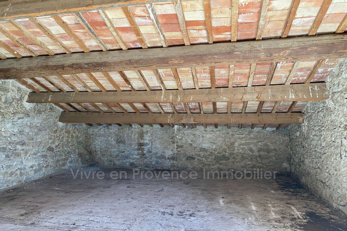 Maison à MALEMORT-DU-COMTAT