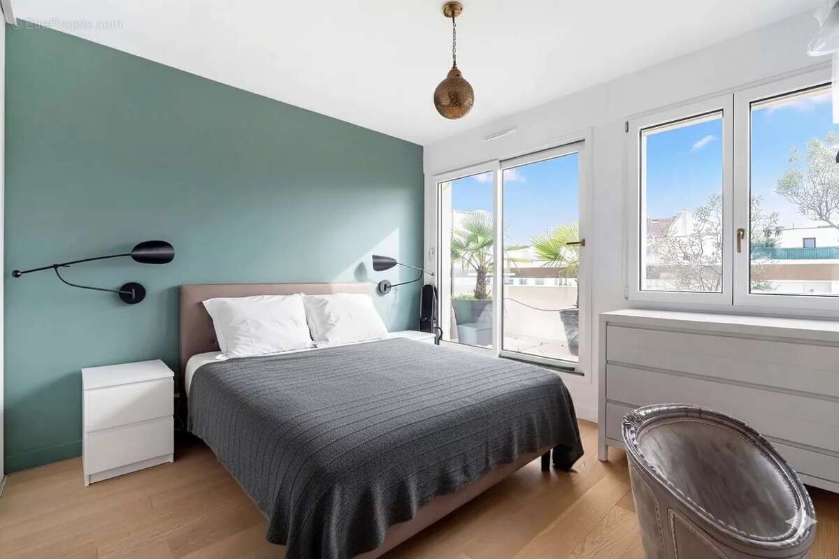 Appartement à LEVALLOIS-PERRET