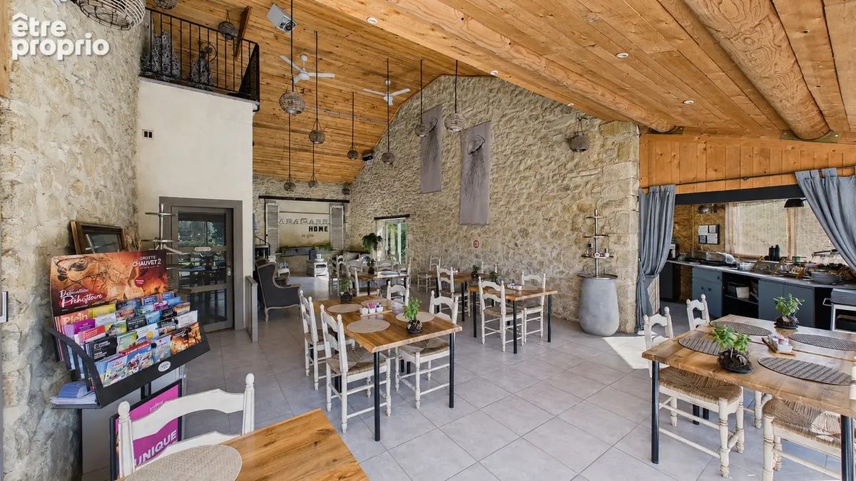 Domaine en pierre de 675 m² avec piscine sur près de 3 ha - Roquemaure - photo 22