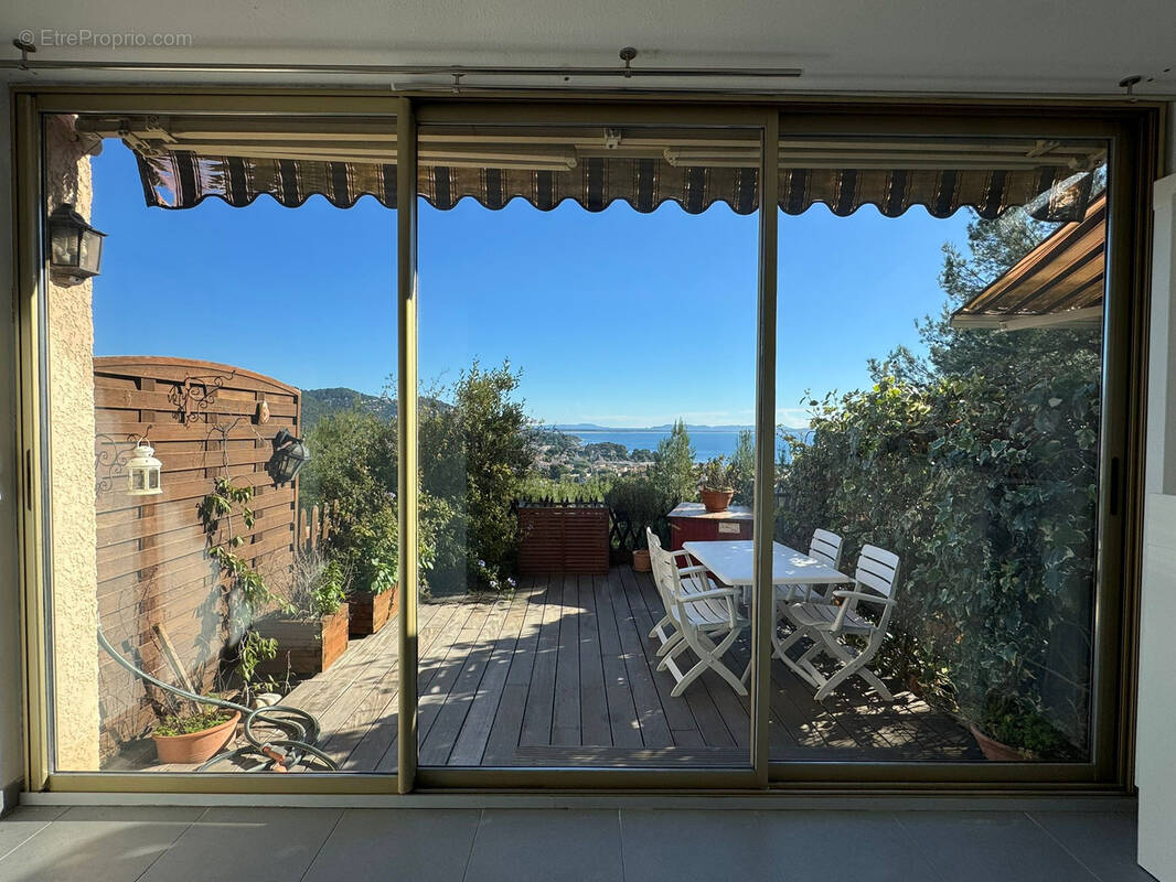 Appartement à CARQUEIRANNE