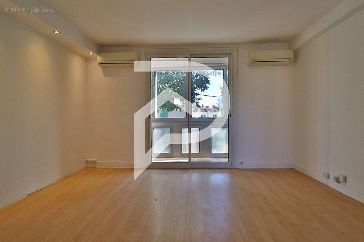 Appartement à MARSEILLE-14E