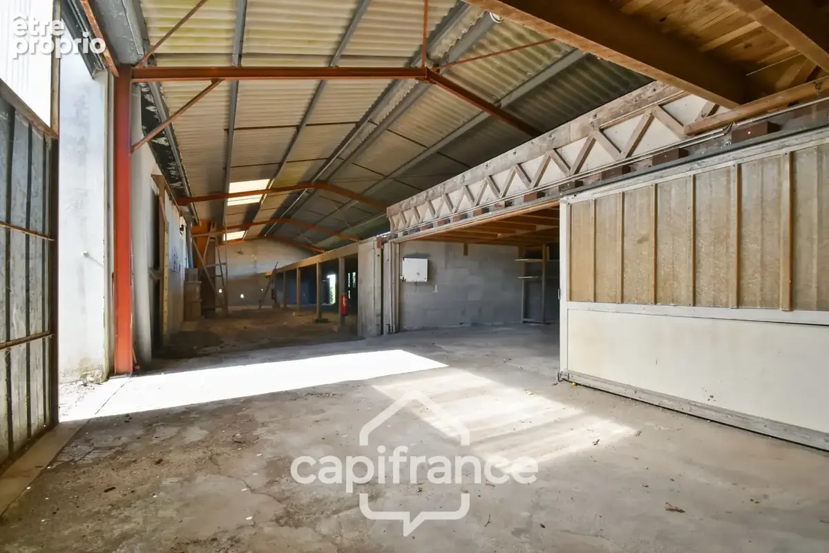 Maison à vendre  COURCELLES (17), 140m²habitables, 7 pièces sur 4800m² de terrain avec nombreuses dépendances - photo 15