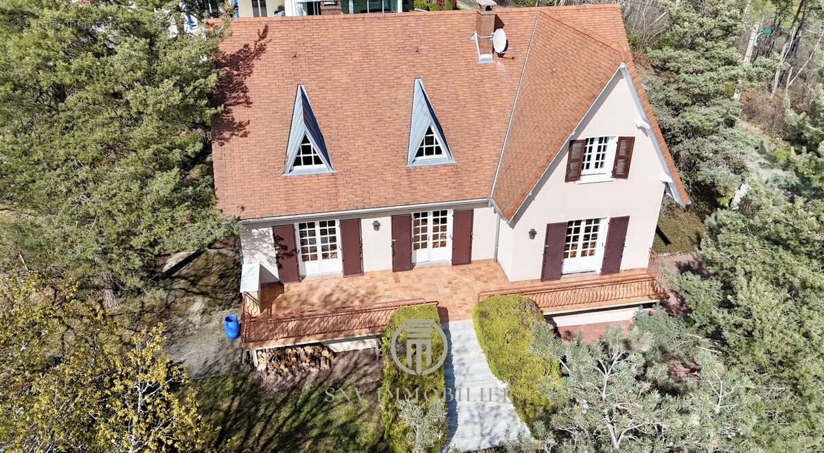 Maison à FEURS
