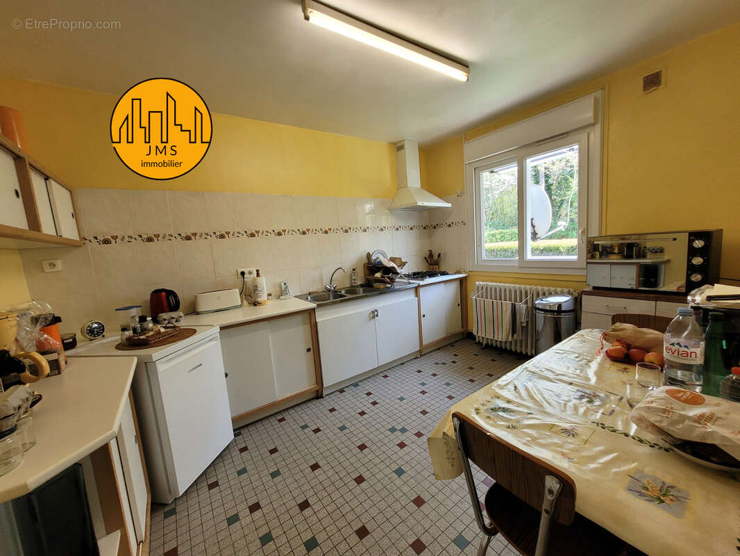 Maison à NOYANT-D&#039;ALLIER