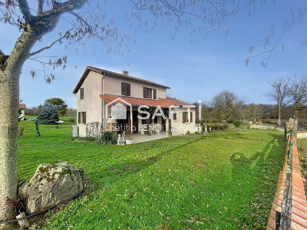 Photo 1 - Maison à CHABRAC