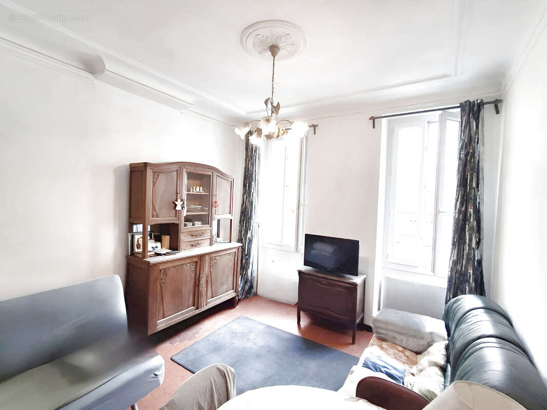 Appartement à MARSEILLE-6E